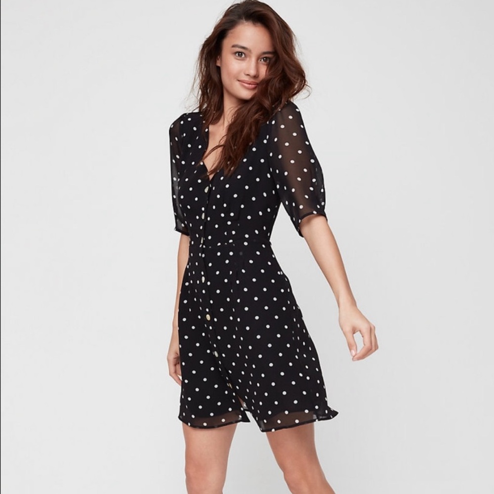 Aritzia Wilfred polka dot short-sleeve dress in size 0. - Picture 3 of 3